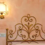 Relais Porta Отель Луино