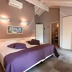 Relais Porta فندق