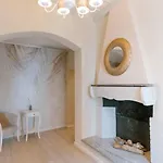 Relais Porta 4* לואינו