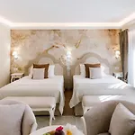 מלון Relais Porta לואינו