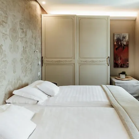 Relais Porta Hotel